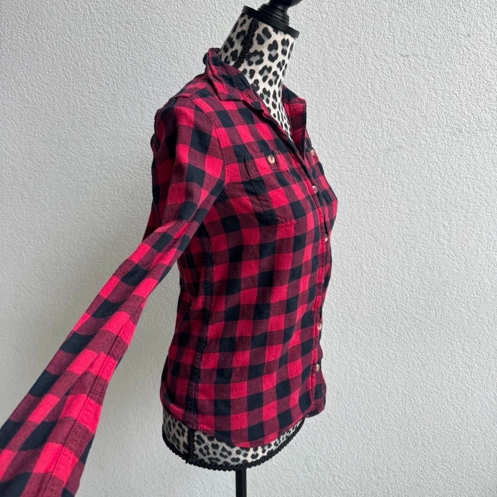 So red and black plaid flannel Size S - Picture 2 of 7